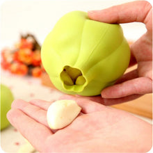 Load image into Gallery viewer, Easy Peeling Garlic Popper