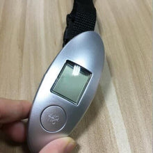 Load image into Gallery viewer, Luggage Scale Clip