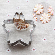 Load image into Gallery viewer, Jurassic Cookie Cutter