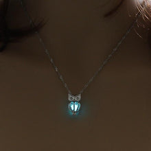 Load image into Gallery viewer, Elegant Owl Necklace

